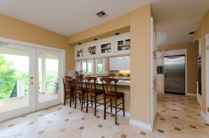 Breakfast Room2.jpg